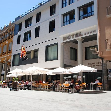 Gran Hotel Ciudad De Barbastro Exteriör bild